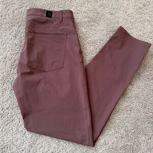 Vuori Men's meta Pants in Burgundy dusty mauve slim straight leg size 36